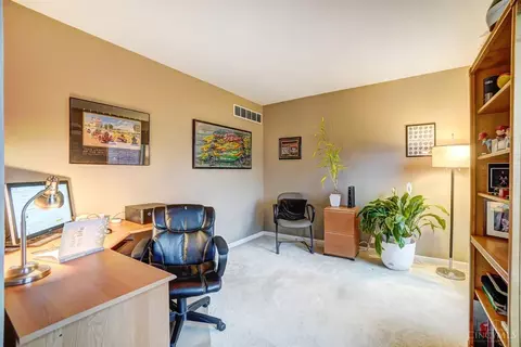 Living - 5018 Midfield Rd, Cincinnati, OH 45244 photo 8 of 13