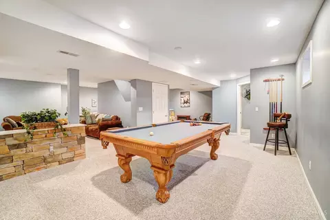 Living - 5018 Midfield Rd, Cincinnati, OH 45244 photo 9 of 13