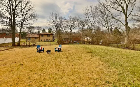 View/Area - 1037 Bluejay Dr, Cincinnati, OH 45231 photo 1 of 1