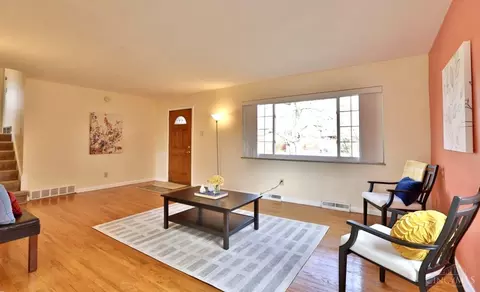 Living - 1037 Bluejay Dr, Cincinnati, OH 45231 photo 4 of 6