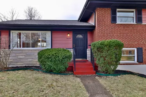 Exterior - 1037 Bluejay Dr, Cincinnati, OH 45231 photo 3 of 5