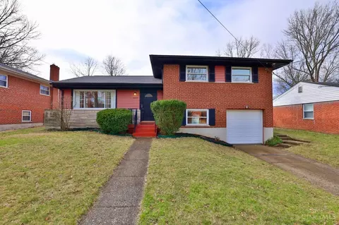 1037 Bluejay Dr, Cincinnati, OH 45231