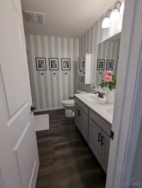 Bath - 3129 Village Ct, Morrow, OH 45152 photo 2 of 3