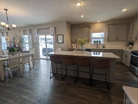 Kitchen - 3129 Village Ct, Morrow, OH 45152 photo 3 of 3