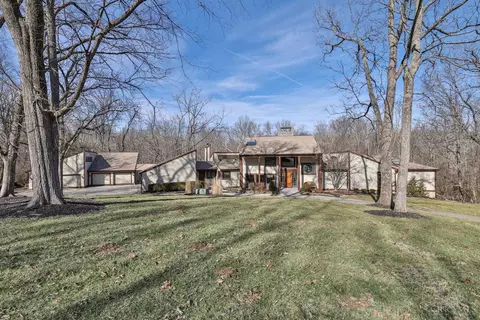 9000 Beech Trl, Cincinnati, OH 45243
