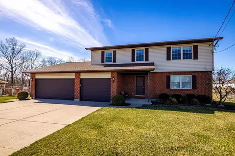 1910 Amarillo Dr, Hamilton, OH 45013