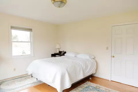 Bedroom - 7245 Algonquin Dr, Cincinnati, OH 45243 photo 2 of 4
