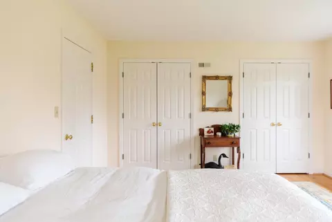 Bedroom - 7245 Algonquin Dr, Cincinnati, OH 45243 photo 3 of 4