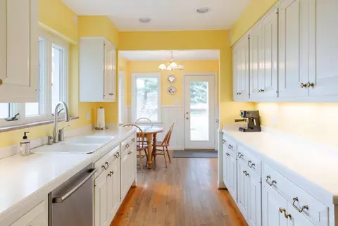 Kitchen - 7245 Algonquin Dr, Cincinnati, OH 45243 photo 1 of 2