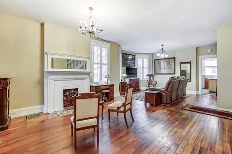 Dining - 2023 Ryan Ave, Cincinnati, OH 45219 photo 1 of 2