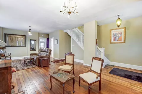 Living - 2023 Ryan Ave, Cincinnati, OH 45219 photo 1 of 4