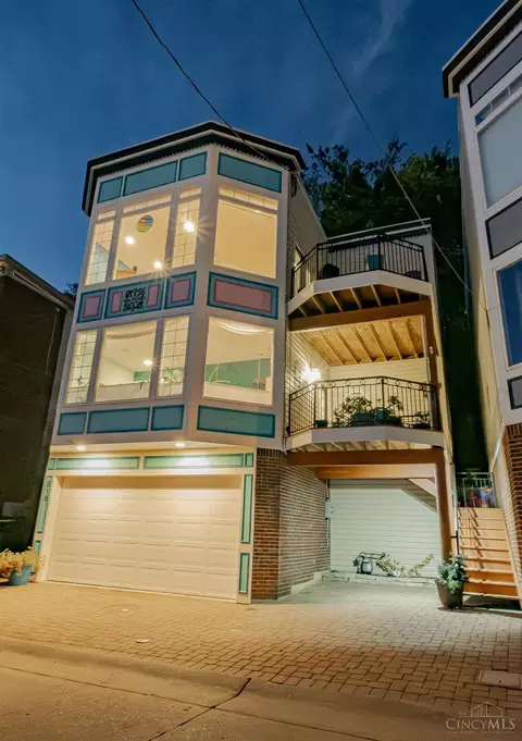 516 Conroy St, Cincinnati, OH 45214