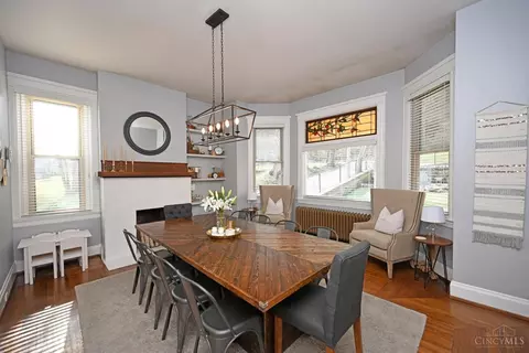 Dining - 2548 River Rd, Cincinnati, OH 45204 photo 2 of 2