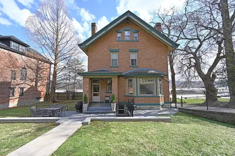 Exterior - 2548 River Rd, Cincinnati, OH 45204 photo 6 of 7