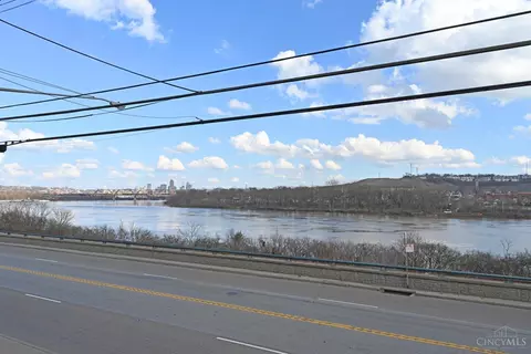 View/Area - 2548 River Rd, Cincinnati, OH 45204 photo 1 of 4