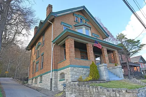 Exterior - 2548 River Rd, Cincinnati, OH 45204 photo 2 of 7