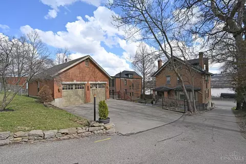 Exterior - 2548 River Rd, Cincinnati, OH 45204 photo 7 of 7