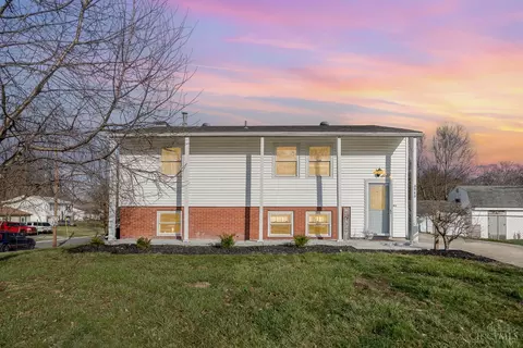9946 Dunraven Dr, Colerain Twp, OH 45251