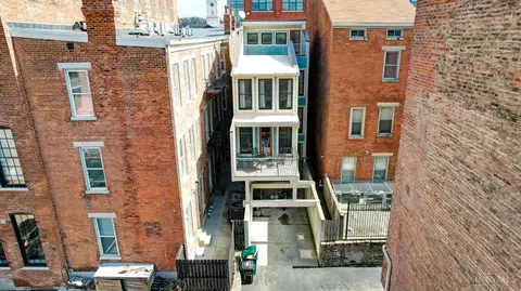 Exterior - 1223 Jackson St #1, Cincinnati, OH 45202 photo 5 of 9