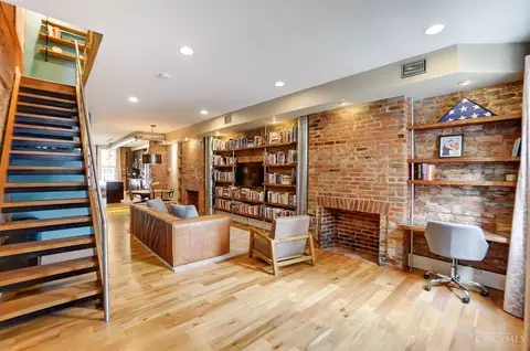 Living - 1223 Jackson St #1, Cincinnati, OH 45202 photo 1 of 4