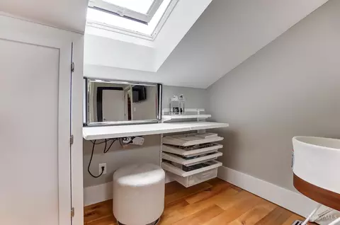 Bath - 1223 Jackson St #1, Cincinnati, OH 45202 photo 5 of 8