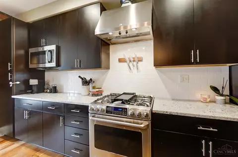 Kitchen - 1223 Jackson St #1, Cincinnati, OH 45202 photo 2 of 7