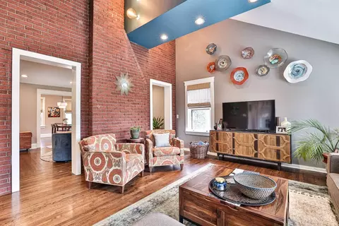 Living - 5 Elm Ave, Wyoming, OH 45215 photo 5 of 9