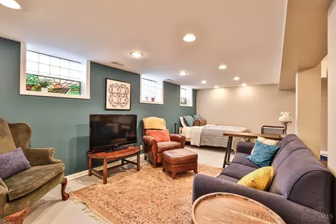 Living - 5 Elm Ave, Wyoming, OH 45215 photo 7 of 9