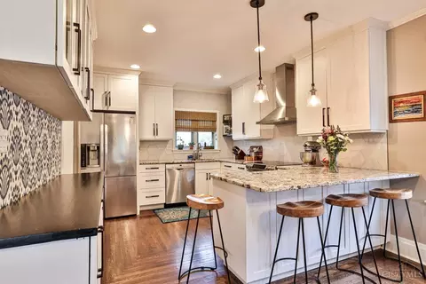 Kitchen - 5 Elm Ave, Wyoming, OH 45215 photo 1 of 4