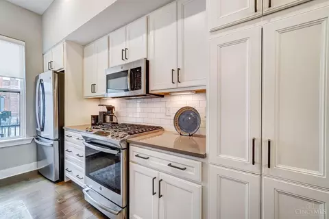 Kitchen - 3129 Madison Rd, Cincinnati, OH 45209 photo 6 of 6