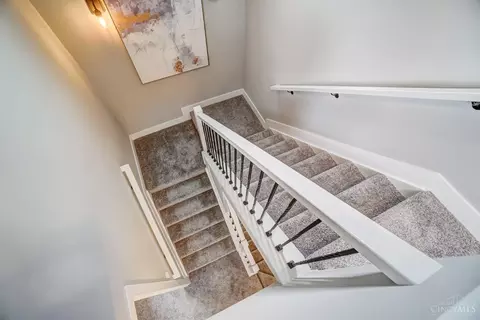 Entry Way - 3129 Madison Rd, Cincinnati, OH 45209 photo 11 of 11