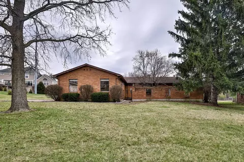 3339 Braewood Dr, Evendale, OH 45241