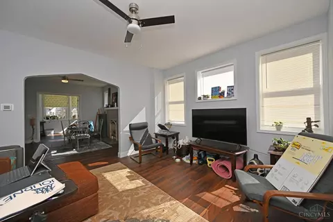 Living - 3985 Warwick, Cincinnati, OH 45229 photo 2 of 3