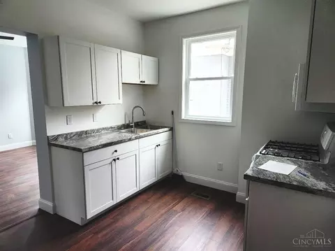 Kitchen - 3985 Warwick, Cincinnati, OH 45229 photo 1 of 4
