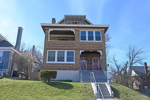 3985 Warwick, Cincinnati, OH 45229