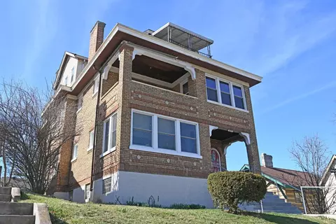 Exterior - 3985 Warwick, Cincinnati, OH 45229 photo 2 of 8
