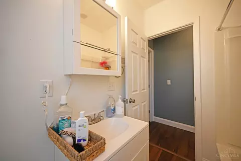 Other - 3985 Warwick, Cincinnati, OH 45229 photo 4 of 7