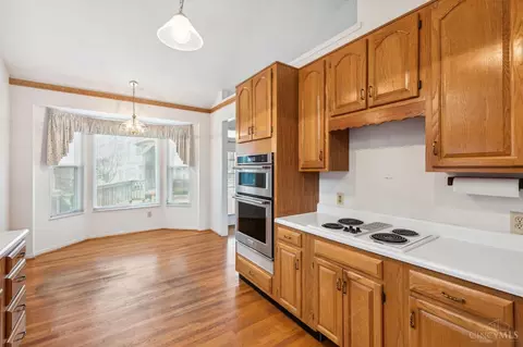 Kitchen - 2464 Timbercroft Ct, Cincinnati, OH 45239 photo 6 of 6