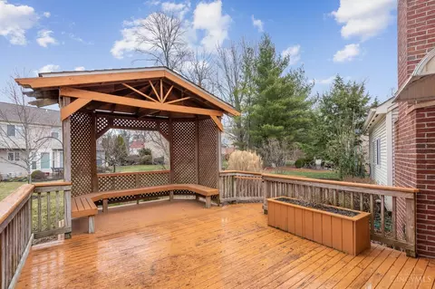 Exterior - 2464 Timbercroft Ct, Cincinnati, OH 45239 photo 3 of 3