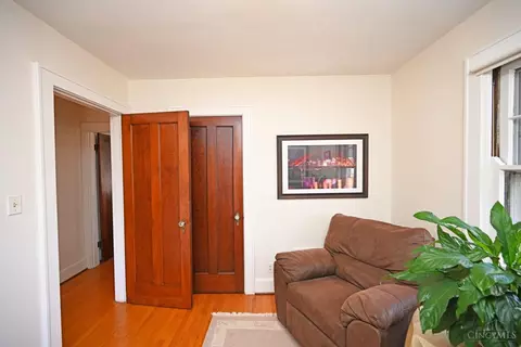 Living - 322 Amazon Ave, Cincinnati, OH 45220 photo 8 of 10