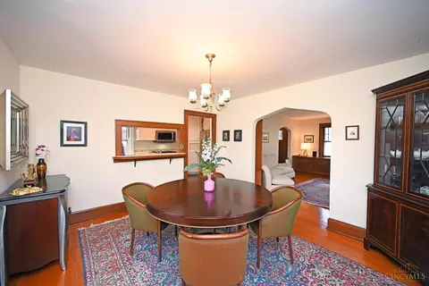 Dining - 322 Amazon Ave, Cincinnati, OH 45220 photo 3 of 4