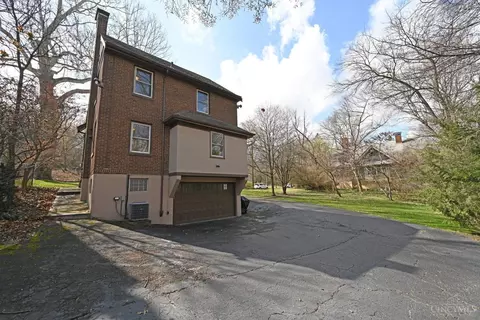Exterior - 322 Amazon Ave, Cincinnati, OH 45220 photo 10 of 12