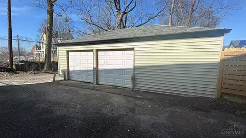 Exterior - 2513 Hemlock St, Cincinnati, OH 45206 photo 3 of 3
