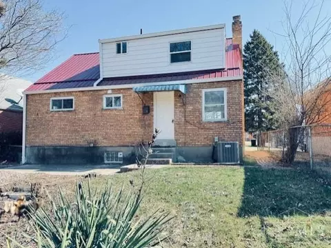 Exterior - 8365 Bobolink Dr, Cincinnati, OH 45231 photo 5 of 5