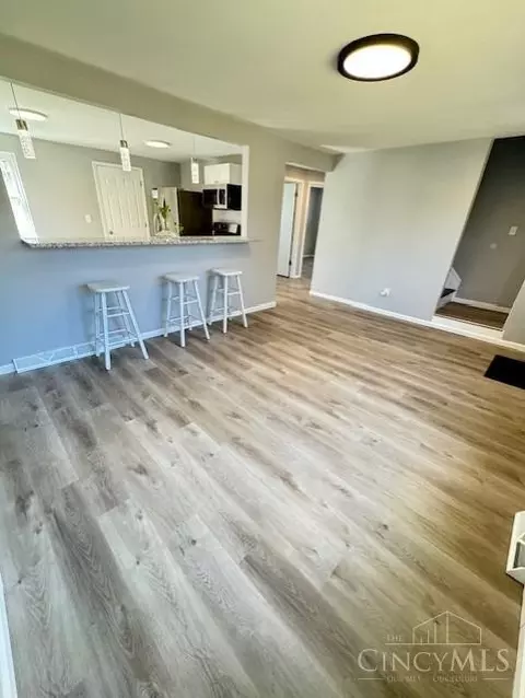 Dining - 8365 Bobolink Dr, Cincinnati, OH 45231 photo 1 of 1