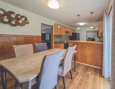 Dining - 11703 Kenn Rd, Forest Park, OH 45240 photo 1 of 2