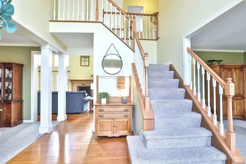 Entry Way - 4724 Brookfield Ct, Cincinnati, OH 45244 photo 1 of 5