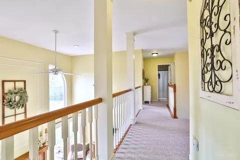 Entry Way - 4724 Brookfield Ct, Cincinnati, OH 45244 photo 4 of 5