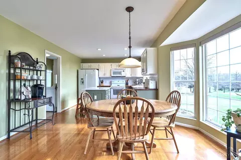 Dining - 4724 Brookfield Ct, Cincinnati, OH 45244 photo 3 of 3