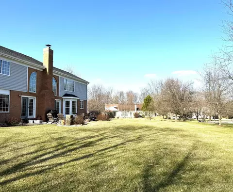 Exterior - 4724 Brookfield Ct, Cincinnati, OH 45244 photo 8 of 11